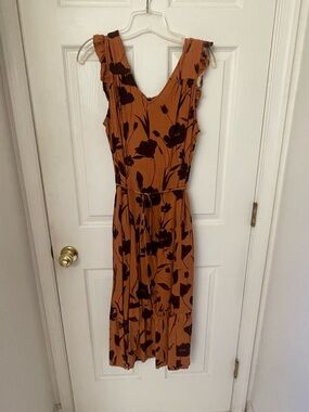Simply Vera Vera Wang Rust Floral Midi Dress with Dark Brown Floral Print